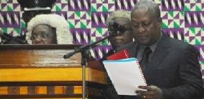 Mahama swears oath of office