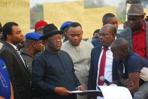 Ebonyi State Governor, David Umahi (in bowler hat); Deputy Governor, Kelechi Igwe; and Commissioner for Water Resources, Engr. Francis Orji, during the flagging off of the N1.2bn Ivo Water Project in Ishiagu, Ivo LGA, Ebonyi State recently. Photo: EBSG