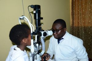 A doctor examines a child at Rwamagana Hospital in Eastern Province, Rwanda/Photo: Rwanda Ministry of Health